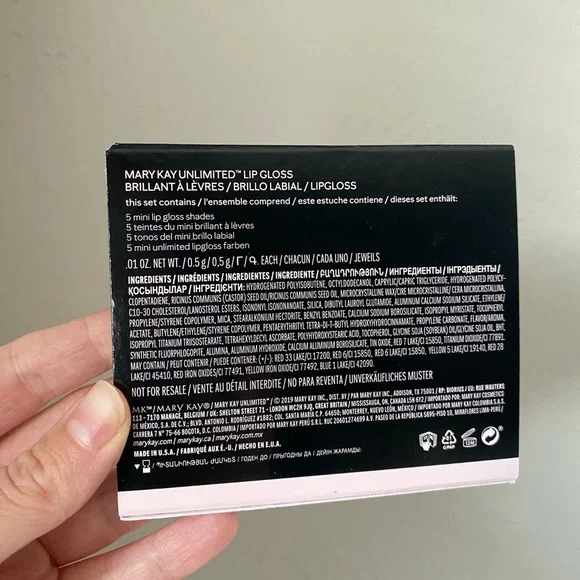 NIB NWT Mary Kay Unlimited Mini Lip Gloss 5 Shades Pink Red Neutral Sparkle - Picture 4 of 7